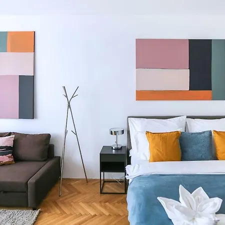 2br In Centre Appartement Prague